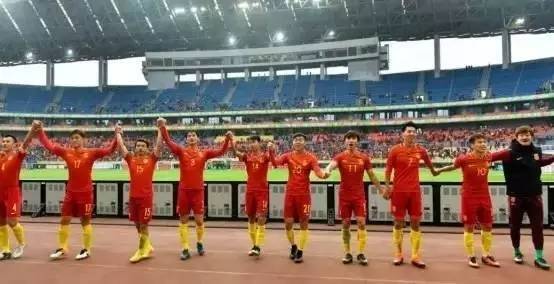 别再说你会玩了，看过他们后，估计你就默默去面壁了……