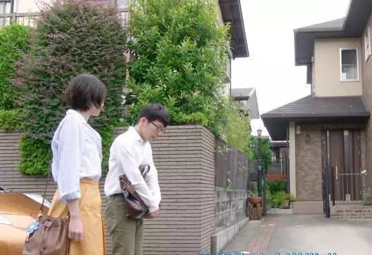 你们看日剧时都只看脸，却没看到16年这三大热门包款！