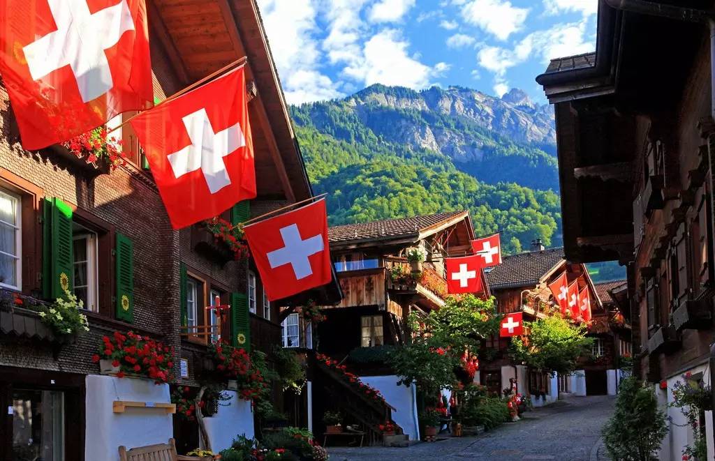 瑞士一年四季美到爆,瑞士这个国家美丽的国度