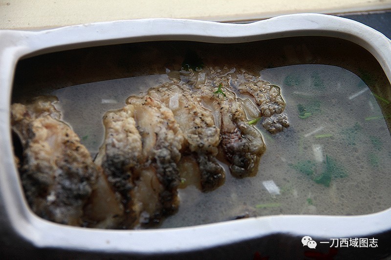 一张秘方引出的全羊盛宴：从彩云手抓肉到全羊宴