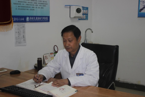 仁爱之心服务病人:济南九龙秦晓四做一个“有温度”的医生