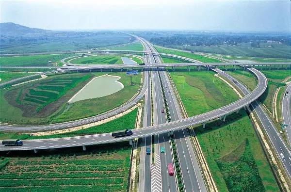 「厉害」服了!大蚌埠“四纵四横一环”的高速路网竟被“地图达人”画出来啦!Ta是……