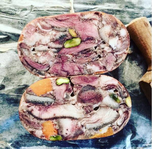 超级有质感高端的餐桌,真正显高级的餐桌