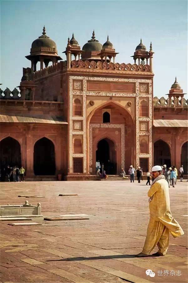 这个免签邻国最近因为一部电影又火了,简直美到逆天!