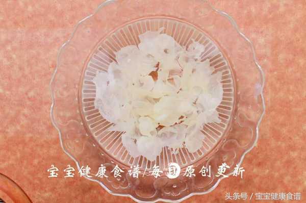 推荐8款润肺润喉养生汤,不寒凉又降火润肺的汤