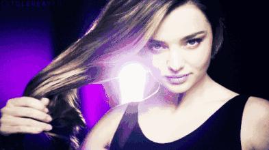 头发毛躁干枯分叉得很厉害怎么办,头发干枯毛躁打结分叉太多怎么办