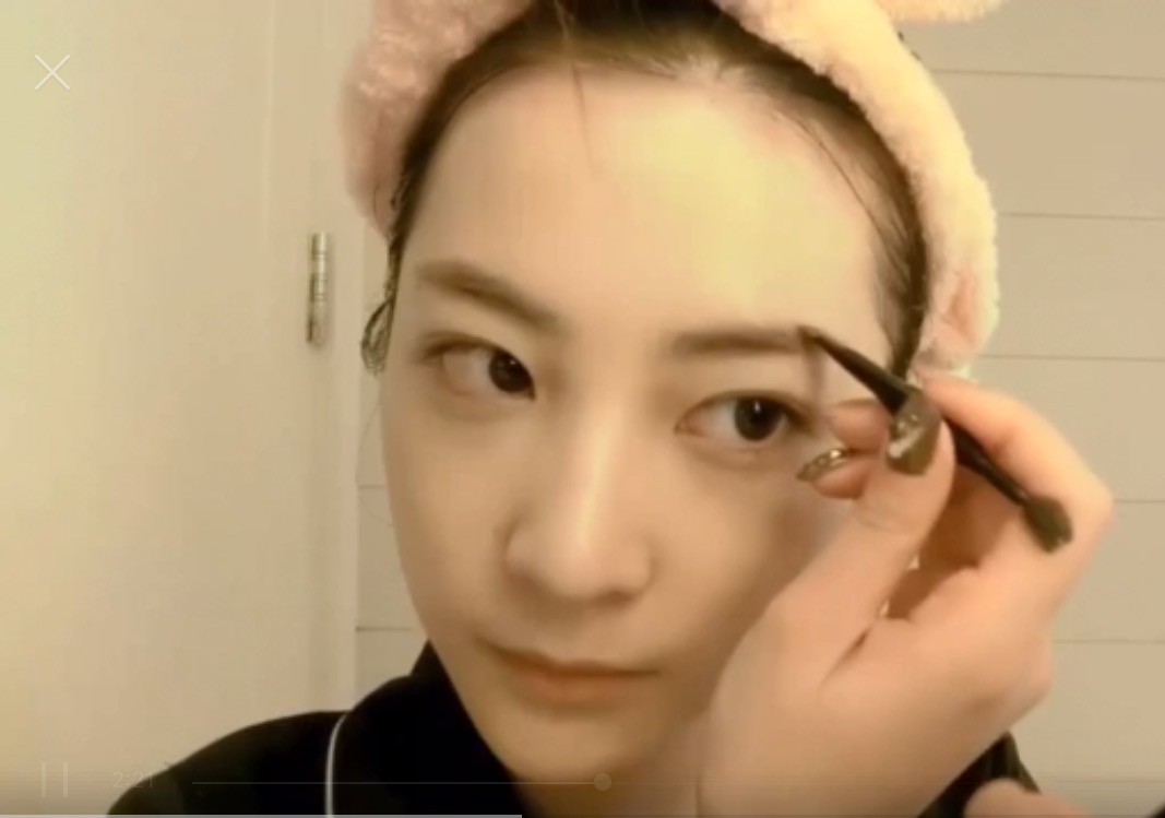 美妆博主学生党推荐妆容,妆容风格颜值变化很大的美妆博主