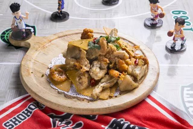 爱篮球又爱美食，南京这样的好青年篮道不迷人咩