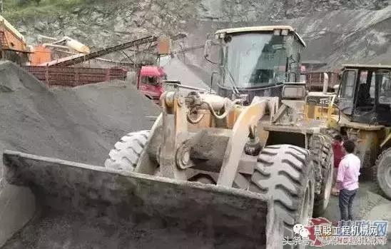 装载机方向机突然失灵什么原因,装载机转向故障大全