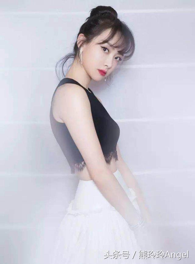 什么样的脸型发际线高好看,不同形状的发际线