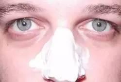 为什么一直补水皮肤还是干燥紧绷,秋季皮肤干燥起皮怎么补水最快