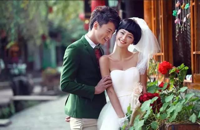 南充到云南拍婚纱照预计要多少钱,春天云南拍婚纱照的地方