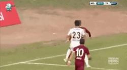 足球场上最羞辱人的过人动作,绿茵场上最难的几个射门方式