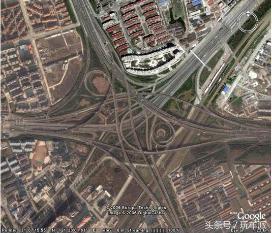 全球十大最心惊胆战的桥,全球最危险的十条公路老司机害怕