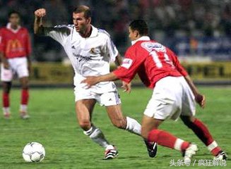 足球场上超帅过人瞬间,足球场上的炫酷过人动作集锦