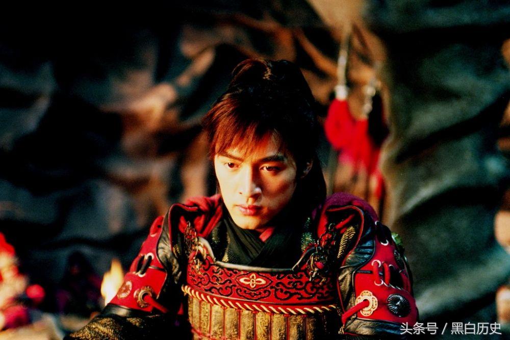 赵云十八枪和岳飞十三枪讲解,赵云龙胆亮银枪真实的长什么样