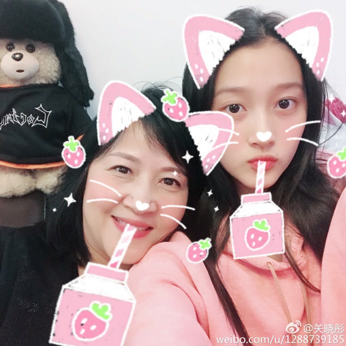 关晓彤日常护肤 (关晓彤素颜出镜真实皮肤状态曝光)