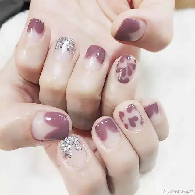 一不小心就让你怦然心动的：22款精致美甲