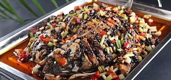 巫山烤鱼的做法大全视频播放,锡纸烤鱼的做法视频教程全集