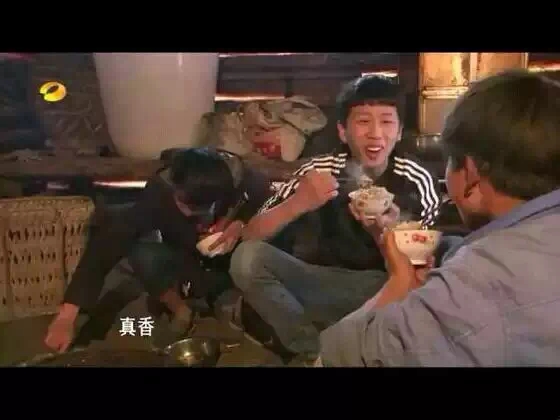 装是一门学问，擅长此道者，往往都是登上人生巅峰者