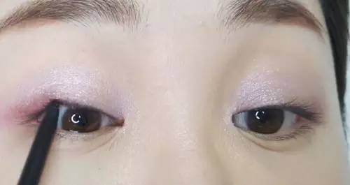 圆脸怎样化妆好看视频,圆脸单眼皮裸妆教程日常化妆