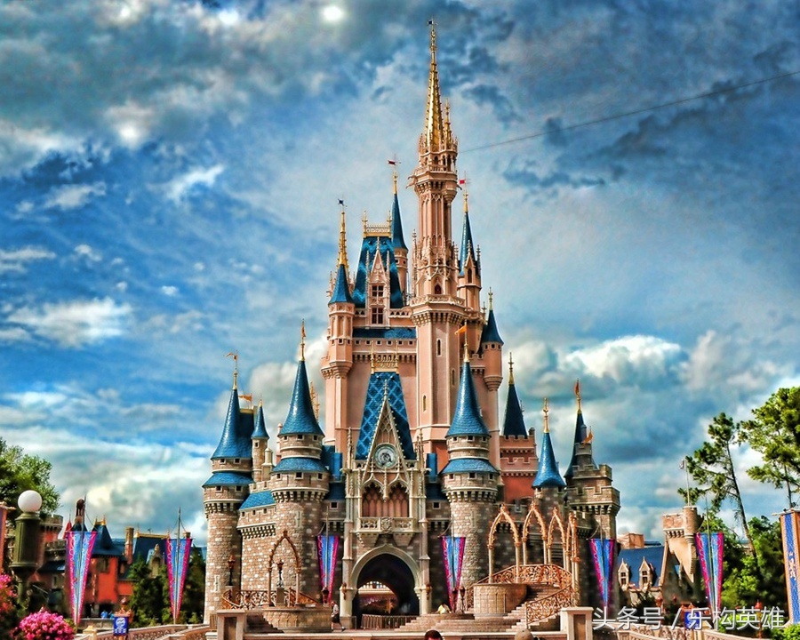 迪士尼乐高城堡对比,乐高新旧迪士尼城堡推荐