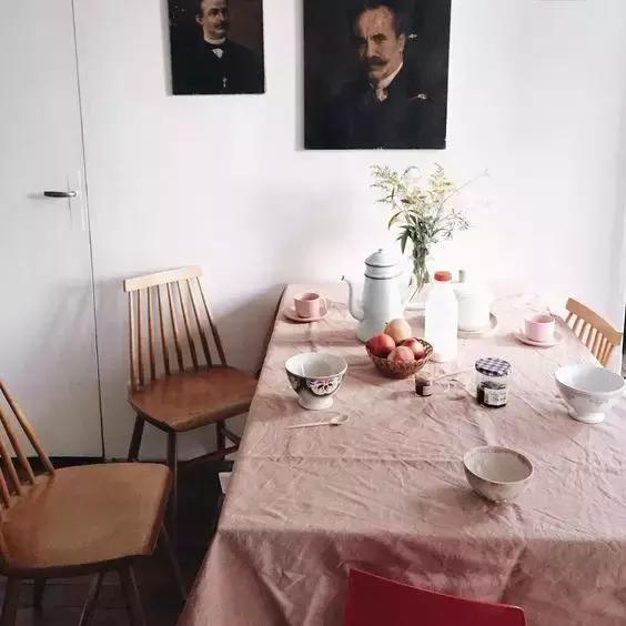 有了它，再丑的桌子也能重新焕发光彩！