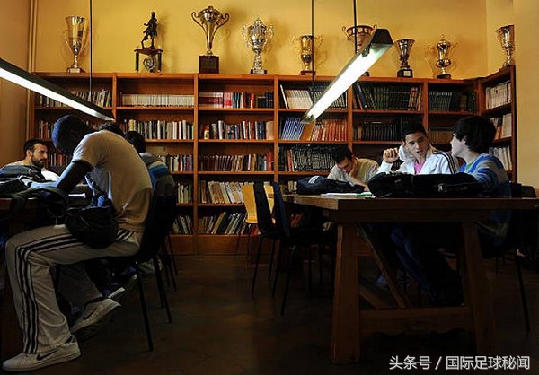 巨星“采石场”拉玛西亚是什么样的？