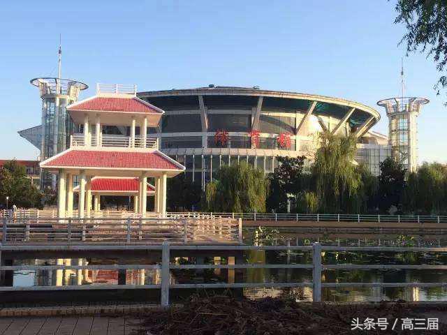 广州黄埔最大的学校,中国最牛的学校黄埔军校