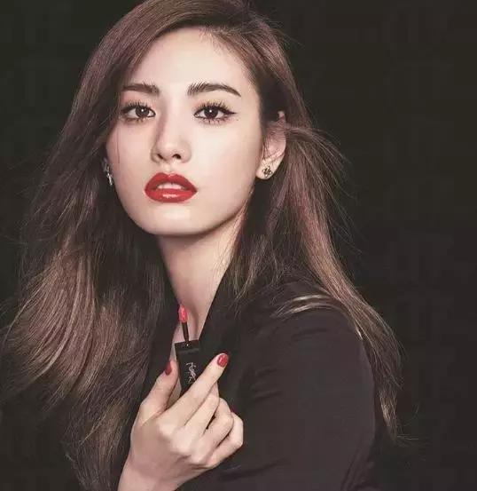 ysl七夕限定礼盒有粉气垫和口红吗 (ysl七夕限定口红礼盒小卡片)