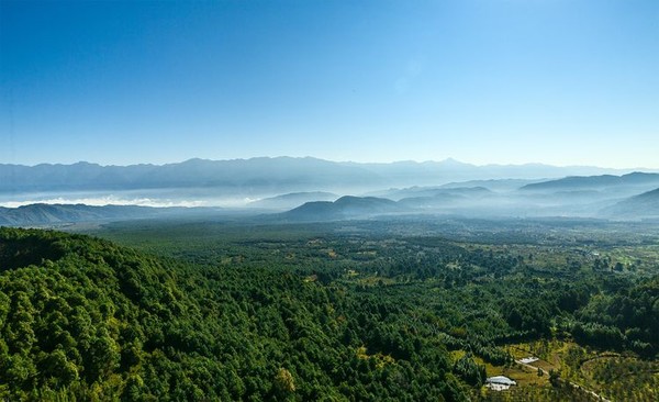 腾冲火山和热海哪个更值得去,去看腾冲火山