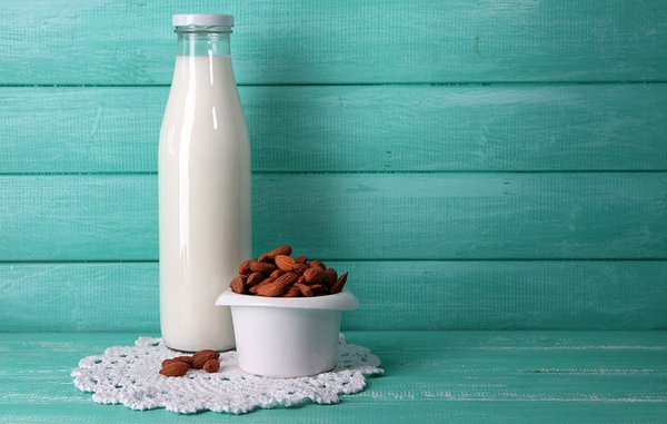 三招教你辨别原装进口奶粉,奶粉为啥都是进口奶源