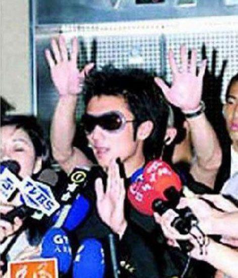 十大轰动娱乐圈的事件,娱乐圈明星十大打架斗殴