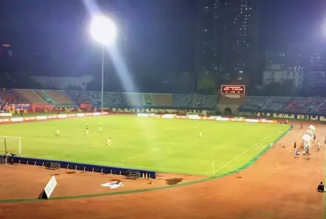 新华路武汉足球,武汉足球历程