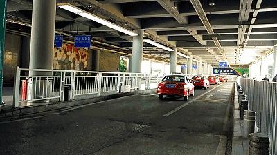 下一站罗湖站视频,罗湖下一站幸福茶餐厅服务员