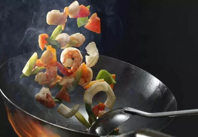 澳开发商为中国金主费心了，居然盖了有麻将室的公寓