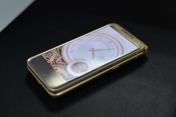 三星w2017哪款最好,三星w2017现在值得入手吗