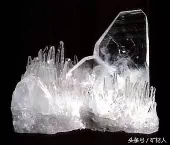 东海的水晶从哪里来的,水晶是在哪里找到的