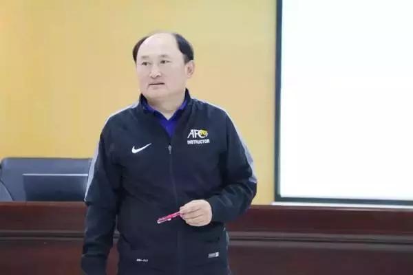 青鸟足球青训,青鸟足球训练营