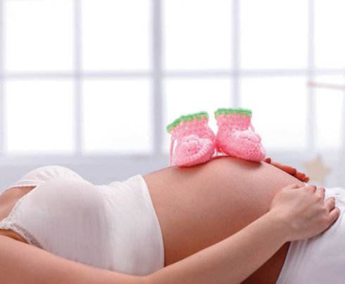 过了预产期还没生是男孩吗,孕妇到了预产期还没生