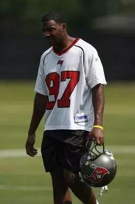 乔丹失败的奇才生涯,乔丹生涯早期被淘汰