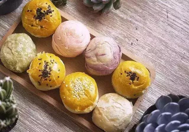 今天下午4点的时候，我打开了我的零食小金库