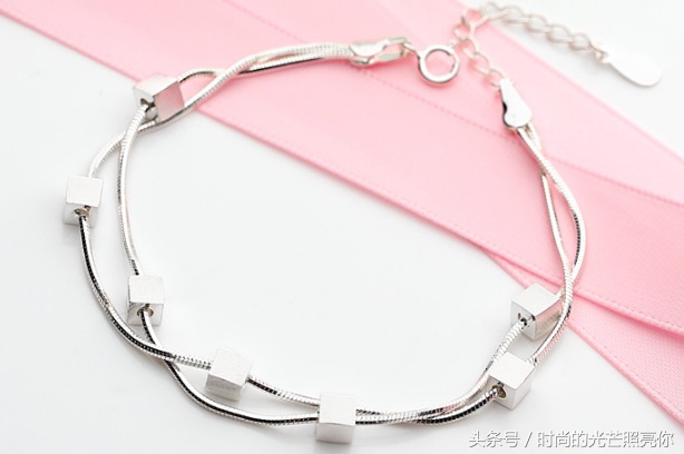 好闺蜜戴的是一样的手链吗,适合闺蜜一起戴的手链