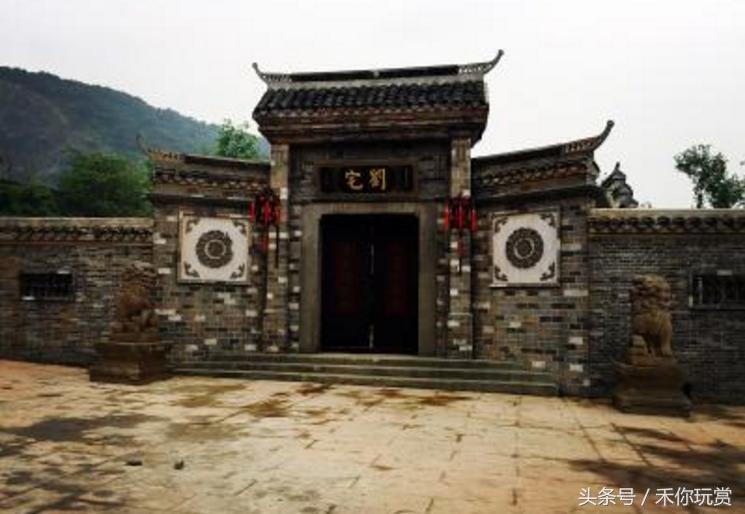 四方城景区你碰到大明星怎么办？一起客串演员的滋味再嗲不过瘾