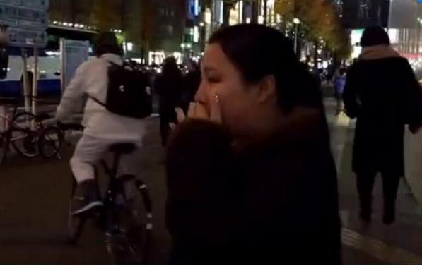 东京街头日本人唱海阔天空,日本街头听到中文歌曲海阔天空