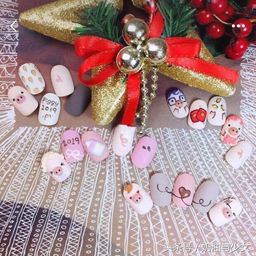 2019猪年流行背猪包