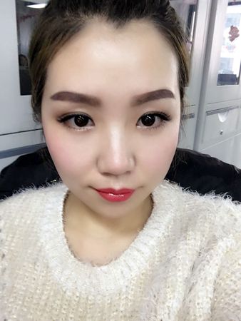 超简单彩妆妆容搭配男生,日系妆容配什么好看男生