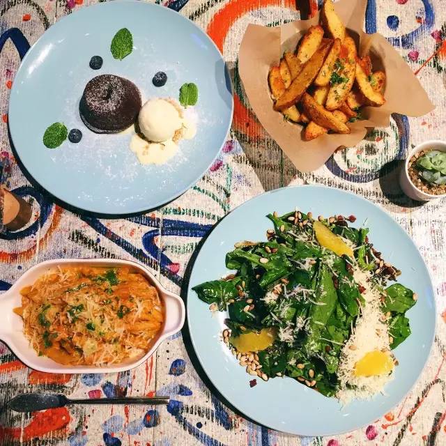 整个魔都已经被ta们攻陷……还不快去拔草秀胖友圈?!