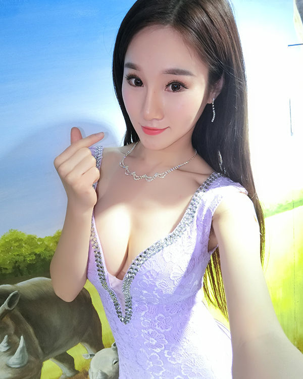 卡西欧自拍神器tr750怎么换电池,卡西欧tr750拍照效果