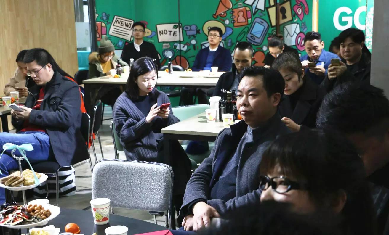 霸道总裁赚钱,商界大佬教你赚钱